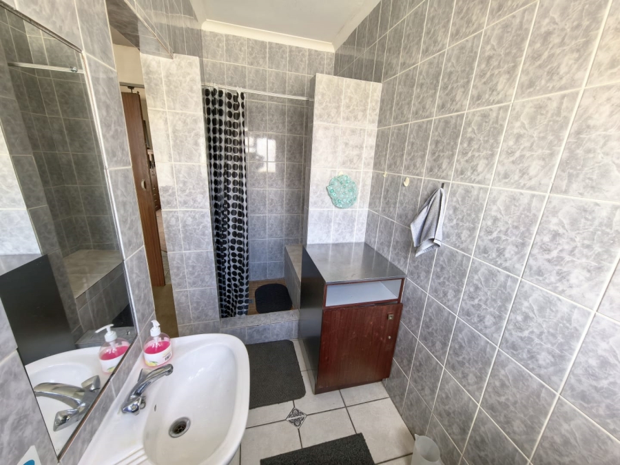 5 Bedroom Property for Sale in Crawford Western Cape